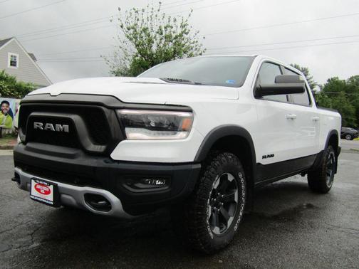 Bright White Clearcoat 2019 RAM 1500 Rebel