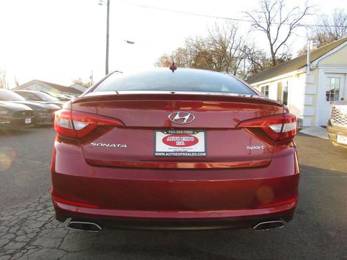 2015 Hyundai SONATA Sport