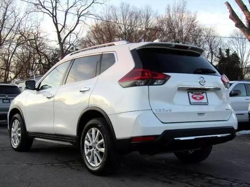 2018 Nissan Rogue SV