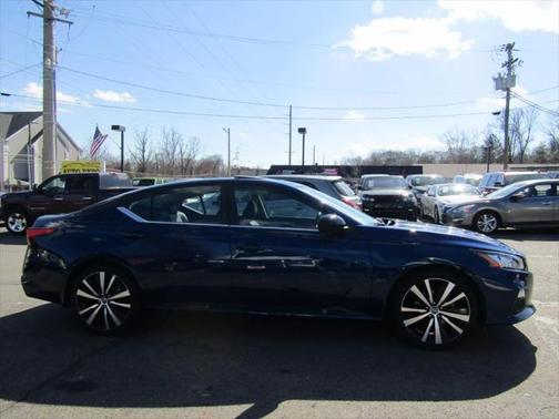 2020 Nissan Altima SR FWD