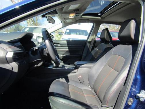 2020 Nissan Altima SR FWD