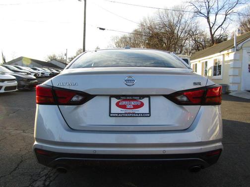 2021 Nissan Altima SR FWD