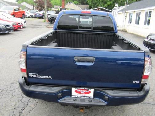 2015 Toyota Tacoma Base