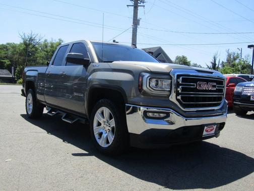 Gray 2017 GMC Sierra 1500 SLE