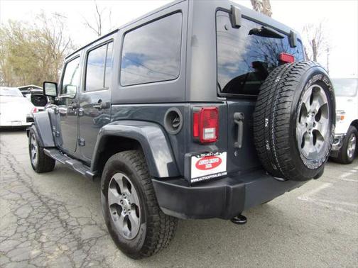 2017 Jeep Wrangler Unlimited Sahara