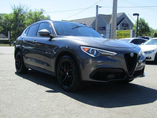 Vesuvio Gray Metallic 2019 Alfa Romeo Stelvio Ti Sport
