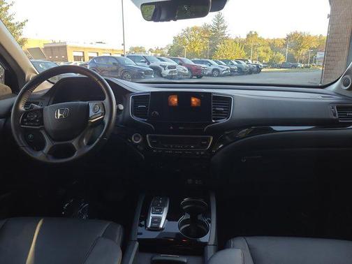 2021 Honda Pilot Touring 8-Passenger