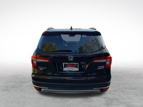 2021 Honda Pilot Touring 8-Passenger