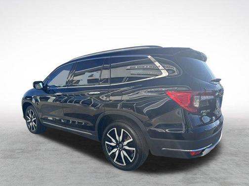 2021 Honda Pilot Touring 8-Passenger