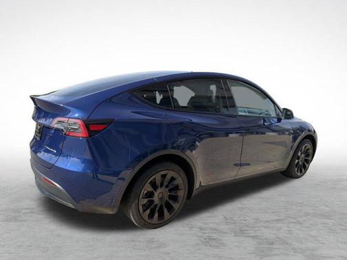 Deep Blue Metallic 2023 Tesla Model Y Long Range Dual Motor All-Wheel Drive