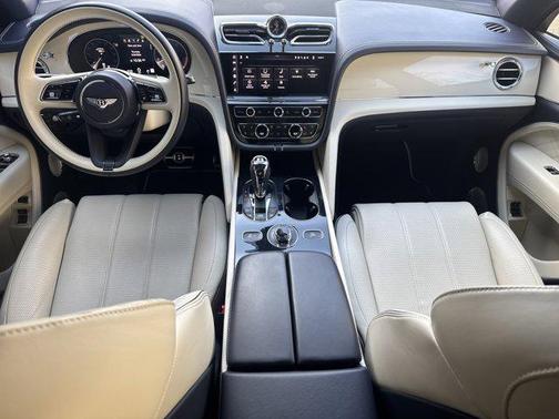 2023 Bentley Bentayga Azure