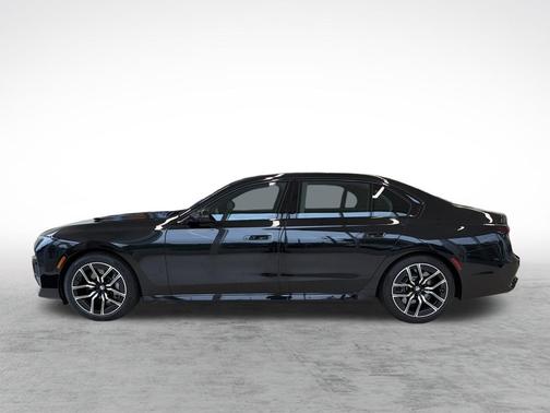 Black Sapphire Metallic 2023 BMW 760 i xDrive