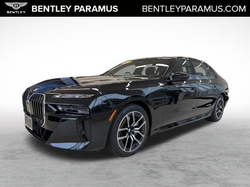 Black Sapphire Metallic 2023 BMW 760 i xDrive