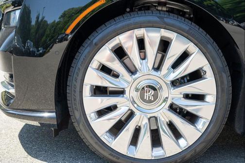 Black Diamond 2024 Rolls-Royce Spectre