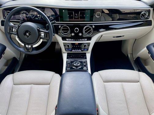2021 Rolls-Royce Ghost Sedan