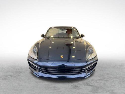 Moonlight Blue Metallic 2022 Porsche Cayenne S