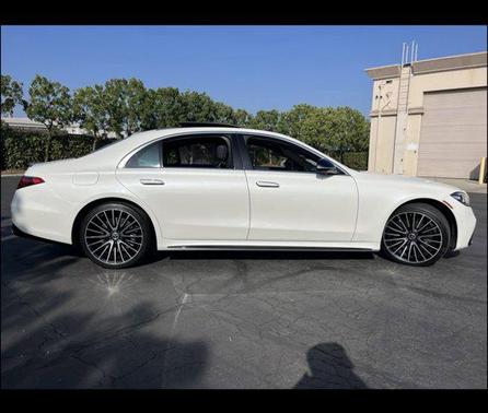 2022 Mercedes-Benz S-Class 4MATIC