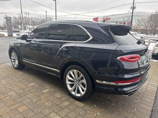 2024 Bentley Bentayga Hybrid V6