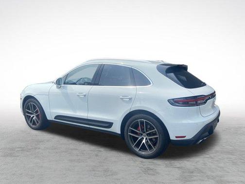 2024 Porsche Macan Base