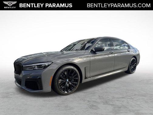 2021 BMW 750 i xDrive