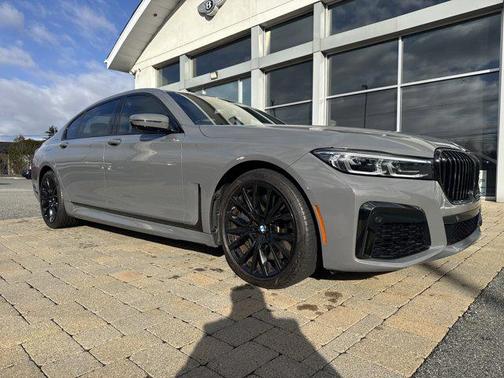 2021 BMW 750 i xDrive