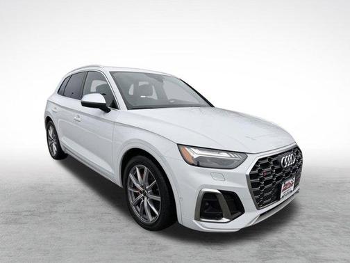 Glacier White Metallic 2024 Audi SQ5 3.0T Prestige