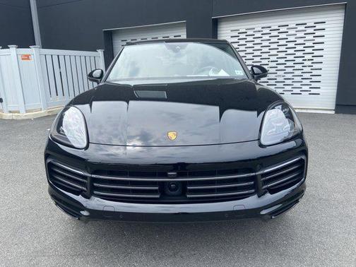 2022 Porsche Cayenne Platinum Edition