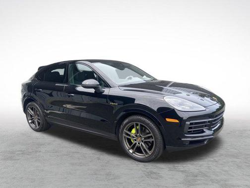 2022 Porsche Cayenne Platinum Edition