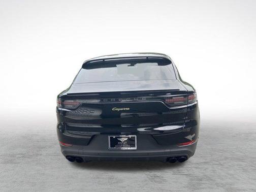2022 Porsche Cayenne Platinum Edition
