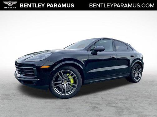 2022 Porsche Cayenne Platinum Edition