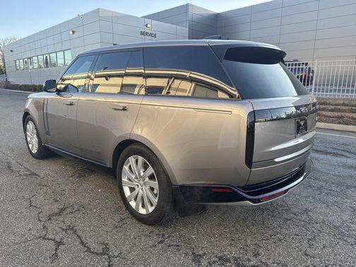 2023 Land Rover Range Rover P400 SE