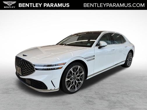 Uyuni White 2025 Genesis G90 3.5T e-SC AWD