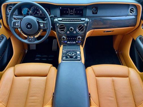 2023 Rolls-Royce Cullinan Black Badge