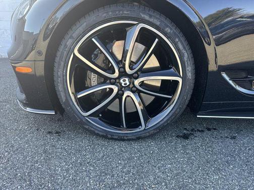 2022 Bentley Continental GT V8