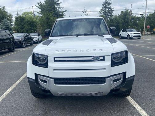 2024 Land Rover Defender 90 P300 S