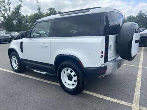 2024 Land Rover Defender 90 P300 S