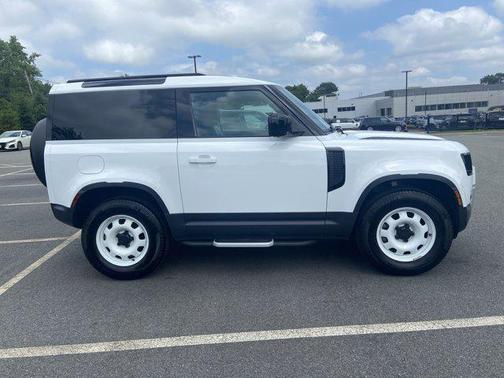 2024 Land Rover Defender 90 P300 S