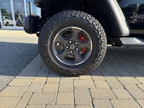 Black Clearcoat 2023 Jeep Gladiator Rubicon
