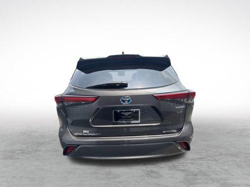 2021 Toyota Highlander Hybrid Limited