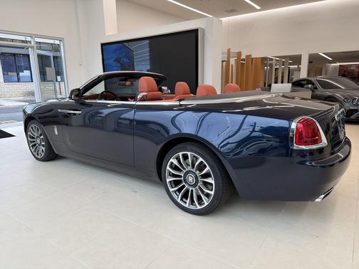 Midnight Sapphire 2018 Rolls-Royce Dawn Convertible
