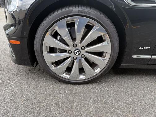 Black 2021 Bentley Flying Spur W12