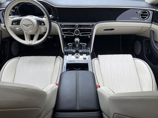 Black 2021 Bentley Flying Spur W12