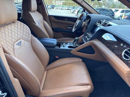 2022 Bentley Bentayga V8