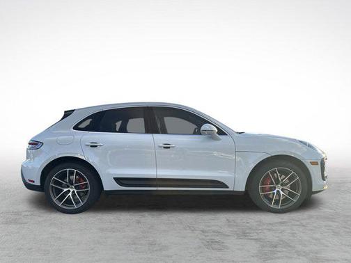 2022 Porsche Macan S