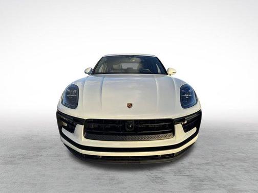 2022 Porsche Macan S