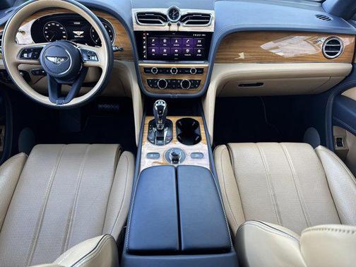 2022 Bentley Bentayga V8