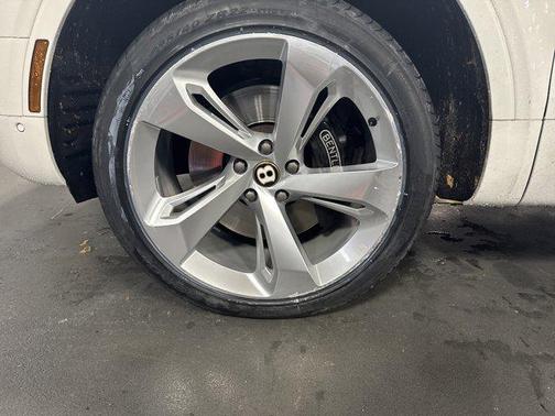 2020 Bentley Bentayga V8