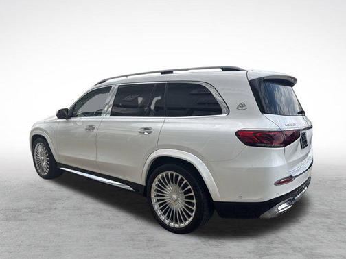 White 2023 Mercedes-Benz Maybach GLS 600 4MATIC