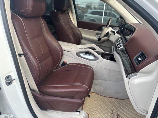 White 2023 Mercedes-Benz Maybach GLS 600 4MATIC