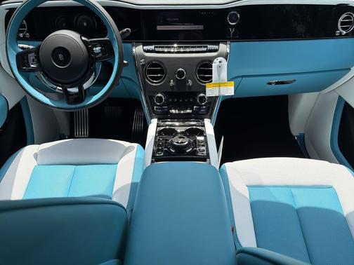 ENGLISHWHITE 2027 Rolls-Royce Cullinan Sport Utility